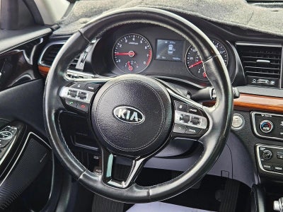 2017 Kia Cadenza Premium