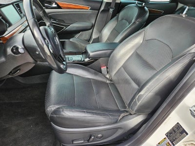 2017 Kia Cadenza Premium