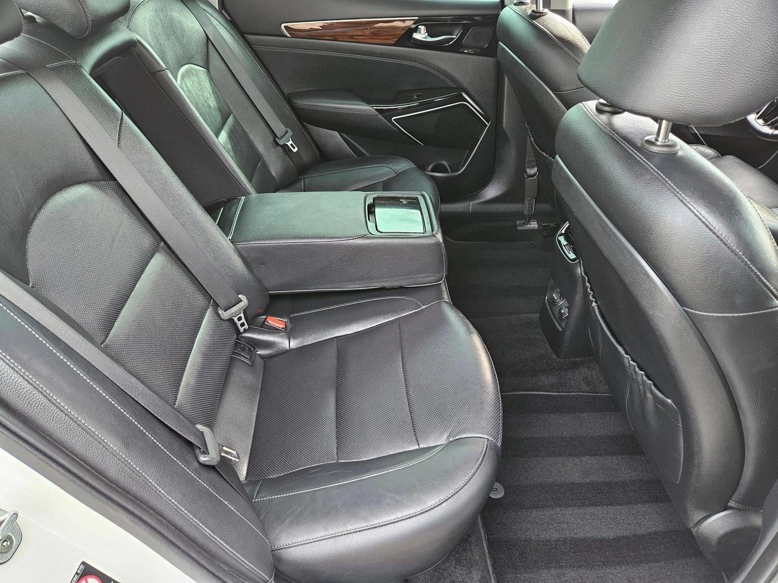 2017 Kia Cadenza Premium