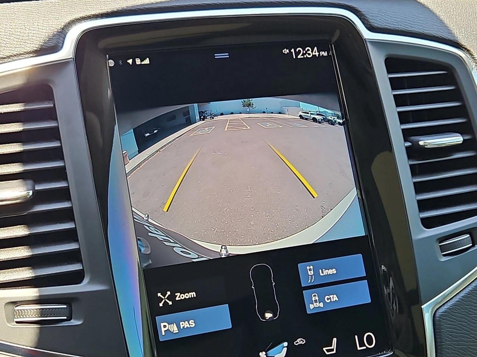 2021 Volvo XC90 T6 Momentum 6 Passenger