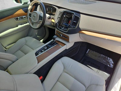 2021 Volvo XC90 T6 Momentum 6 Passenger