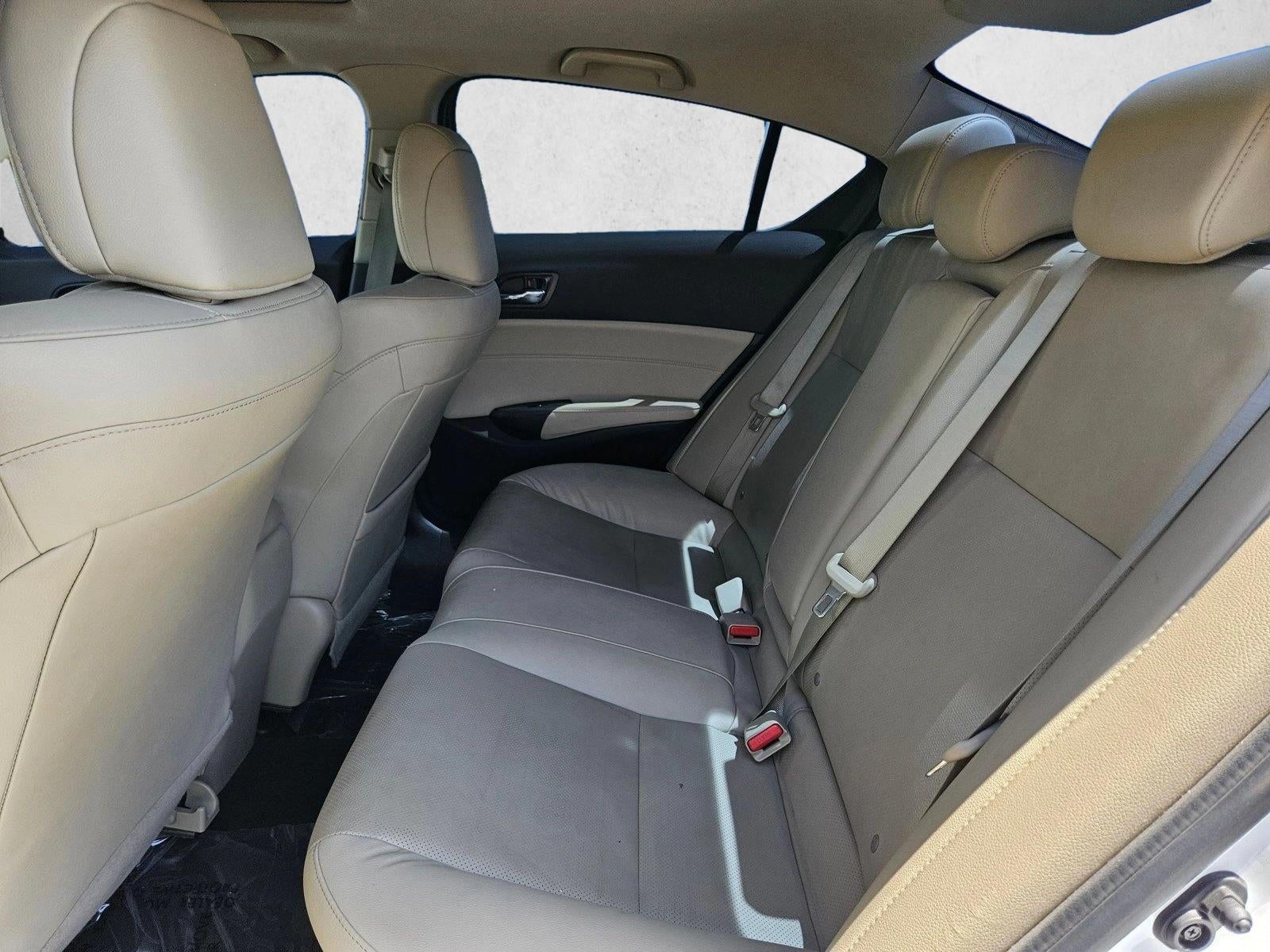 2017 Acura ILX Sedan w/Premium Pkg