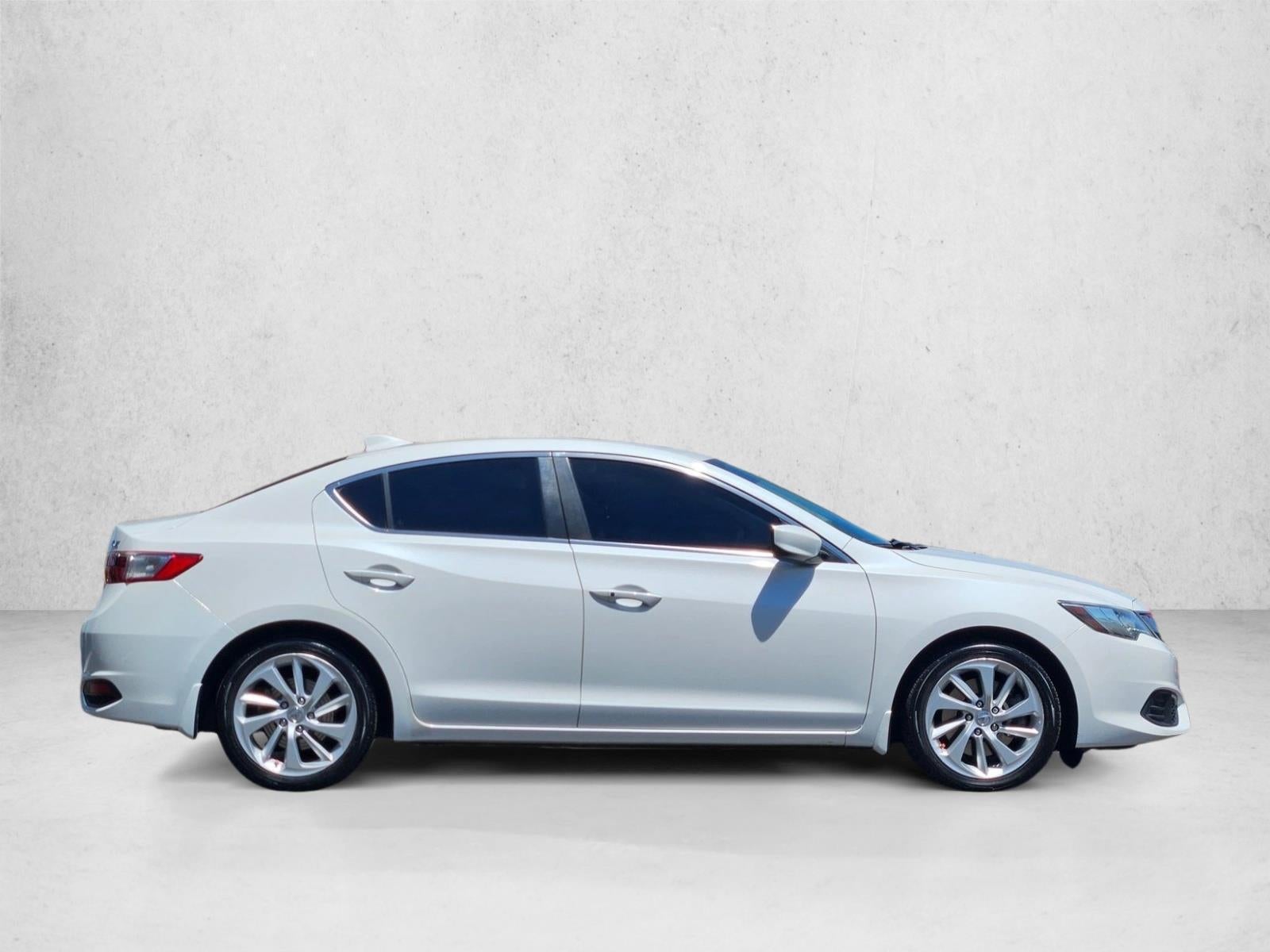 2017 Acura ILX Sedan w/Premium Pkg