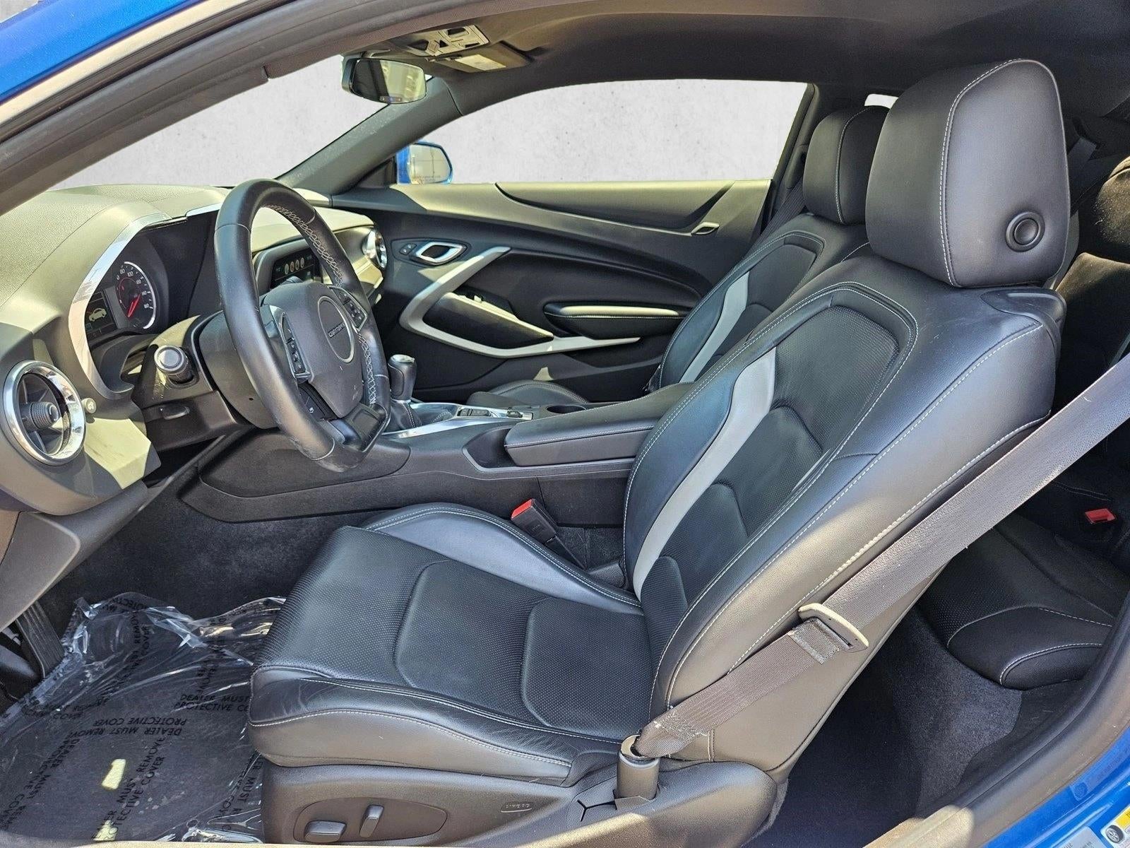 2018 Chevrolet Camaro 2dr Coupe 2LT