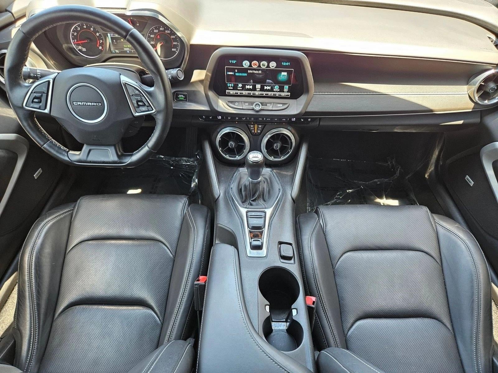 2018 Chevrolet Camaro 2dr Coupe 2LT