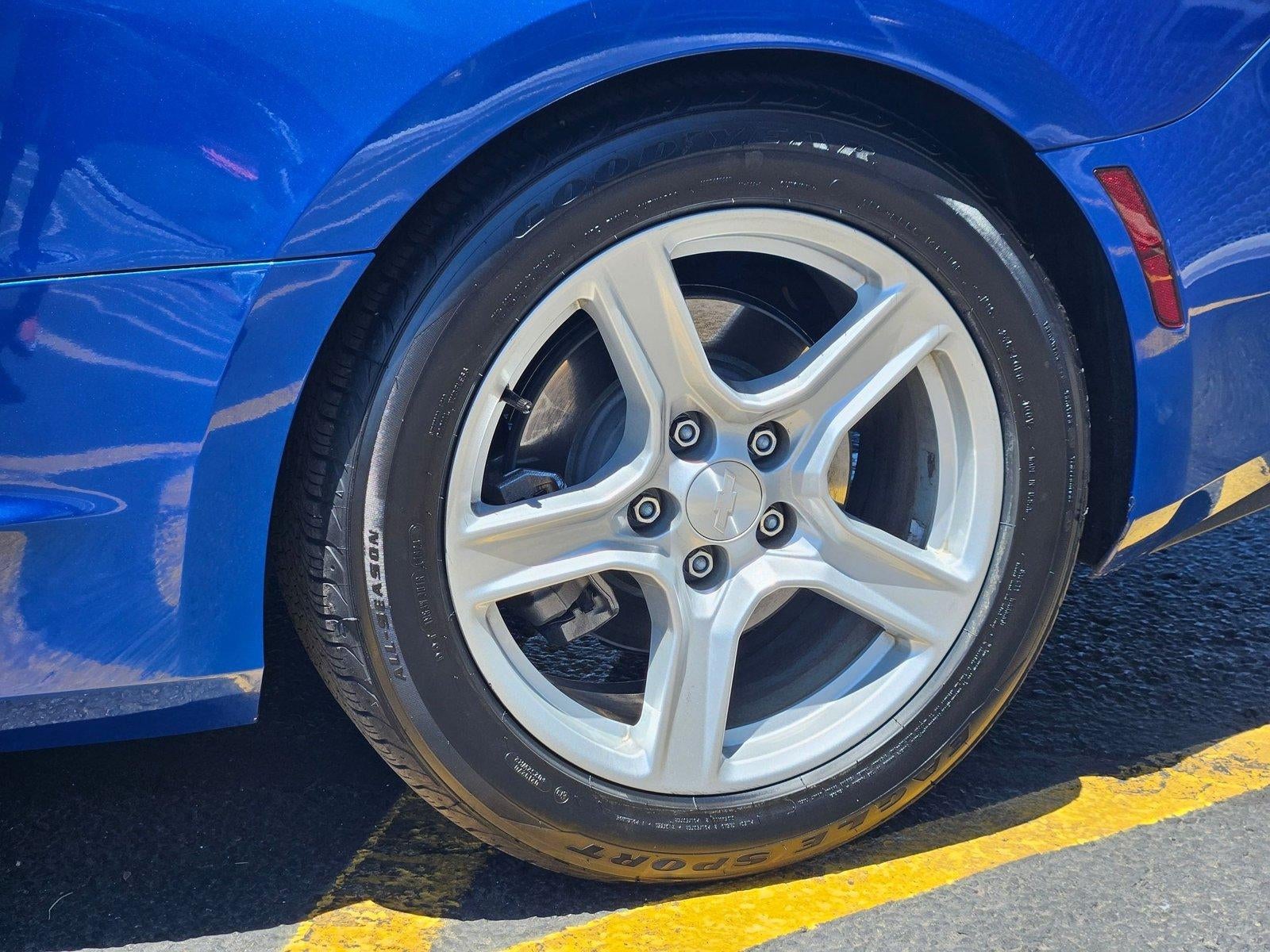 2018 Chevrolet Camaro 2dr Coupe 2LT