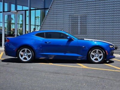 2018 Chevrolet Camaro 2dr Coupe 2LT