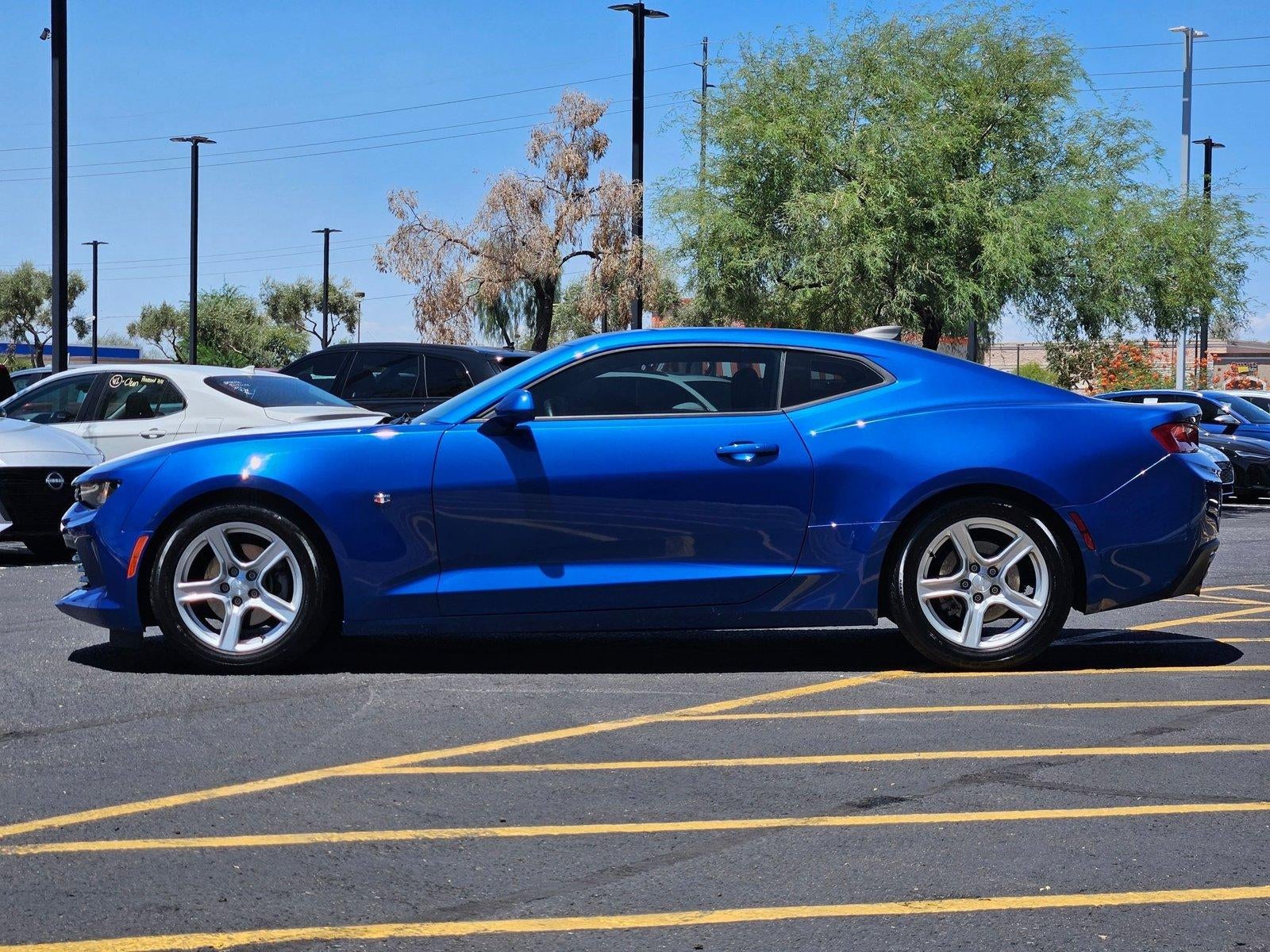 2018 Chevrolet Camaro 2dr Coupe 2LT