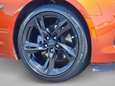 2023 Chevrolet Camaro 2dr Convertible 2LT