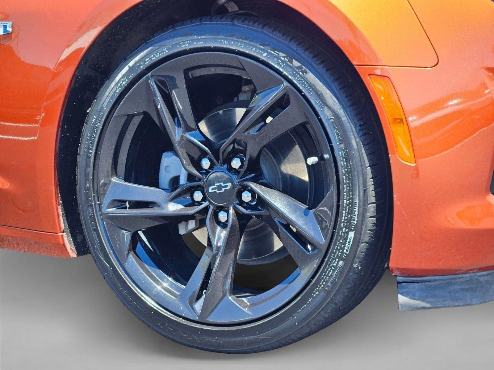 2023 Chevrolet Camaro 2dr Convertible 2LT