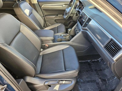 2021 Volkswagen Atlas 3.6L V6 SE w/Technology R-Line FWD *Ltd Avail*