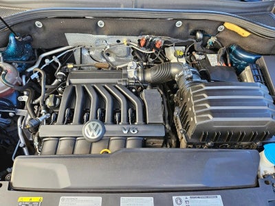 2021 Volkswagen Atlas 3.6L V6 SE w/Technology R-Line FWD *Ltd Avail*