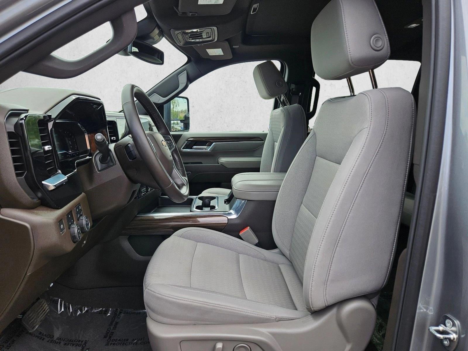 2024 Chevrolet Silverado 2500 HD Crew Cab Standard Box 4-Wheel Drive LT