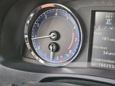 2018 Toyota Corolla SE CVT (Natl)