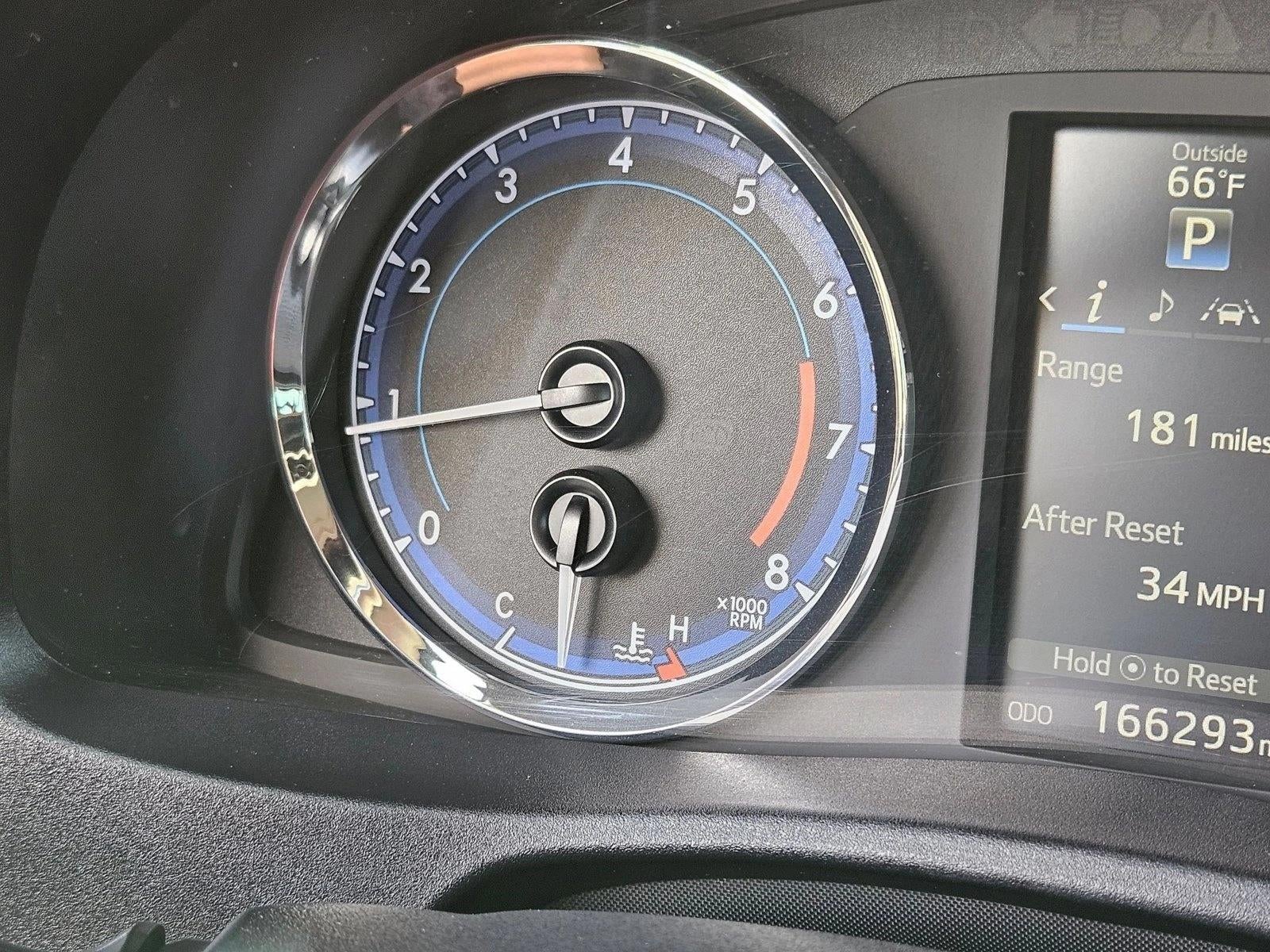 2018 Toyota Corolla SE CVT (Natl)