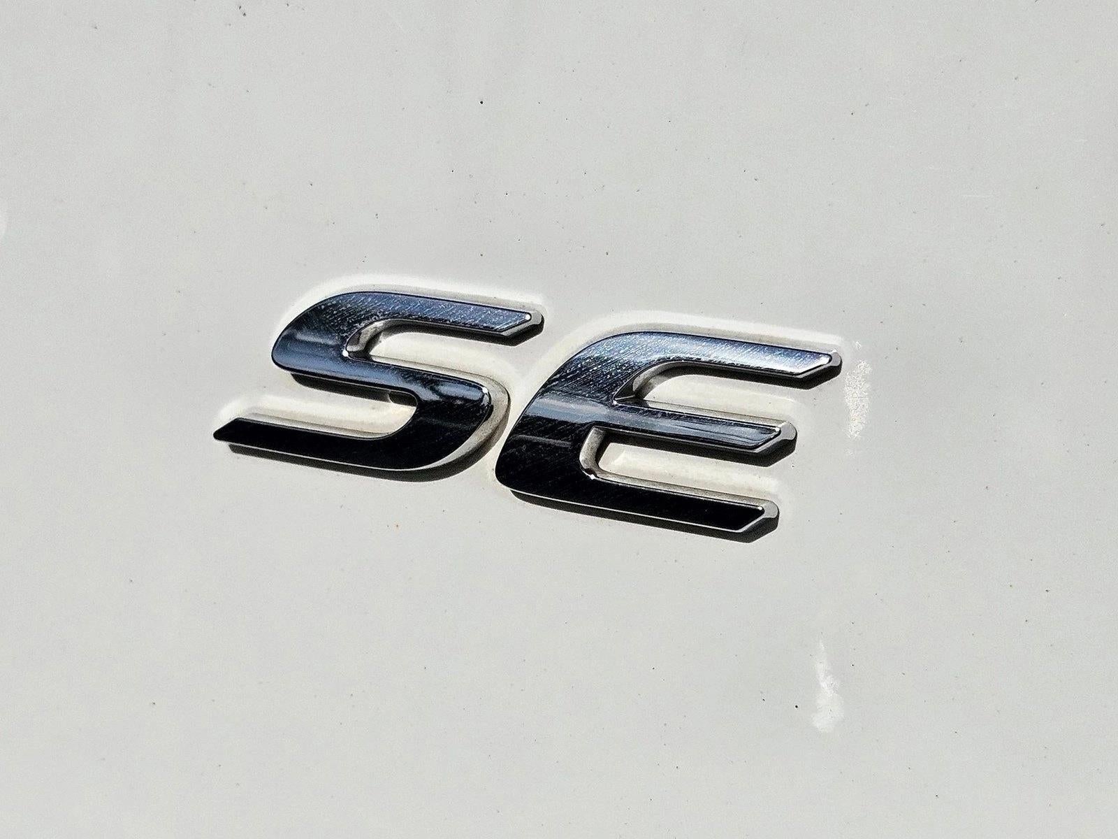 2018 Toyota Corolla SE CVT (Natl)