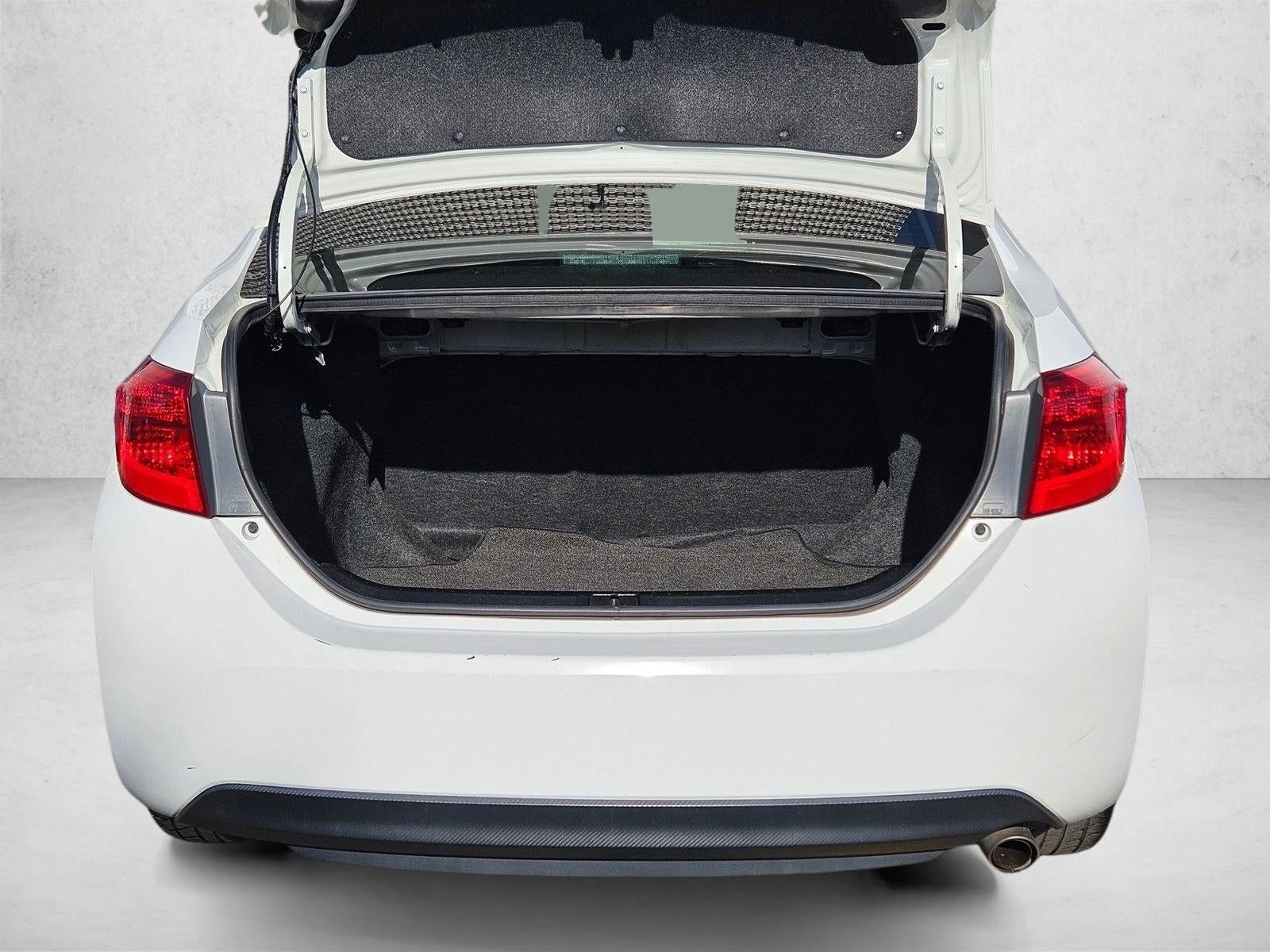 2018 Toyota Corolla SE CVT (Natl)