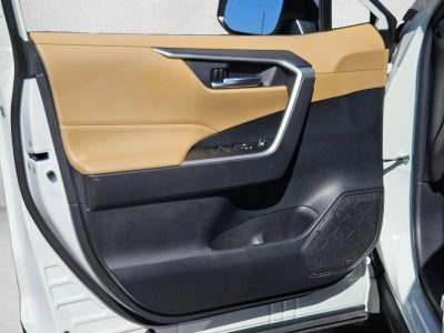 2020 Toyota RAV4 XLE FWD (GS)