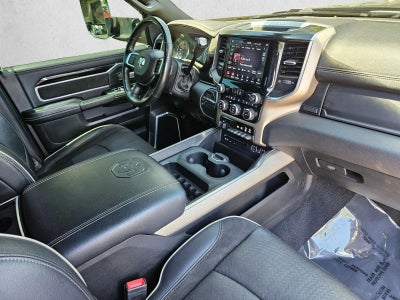 2019 RAM 2500 Laramie 4x4 Crew Cab 6'4" Box