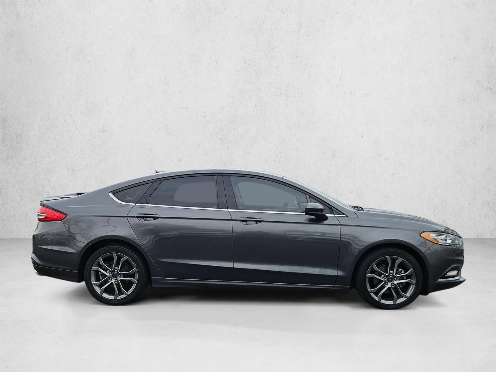 2017 Ford Fusion SE FWD
