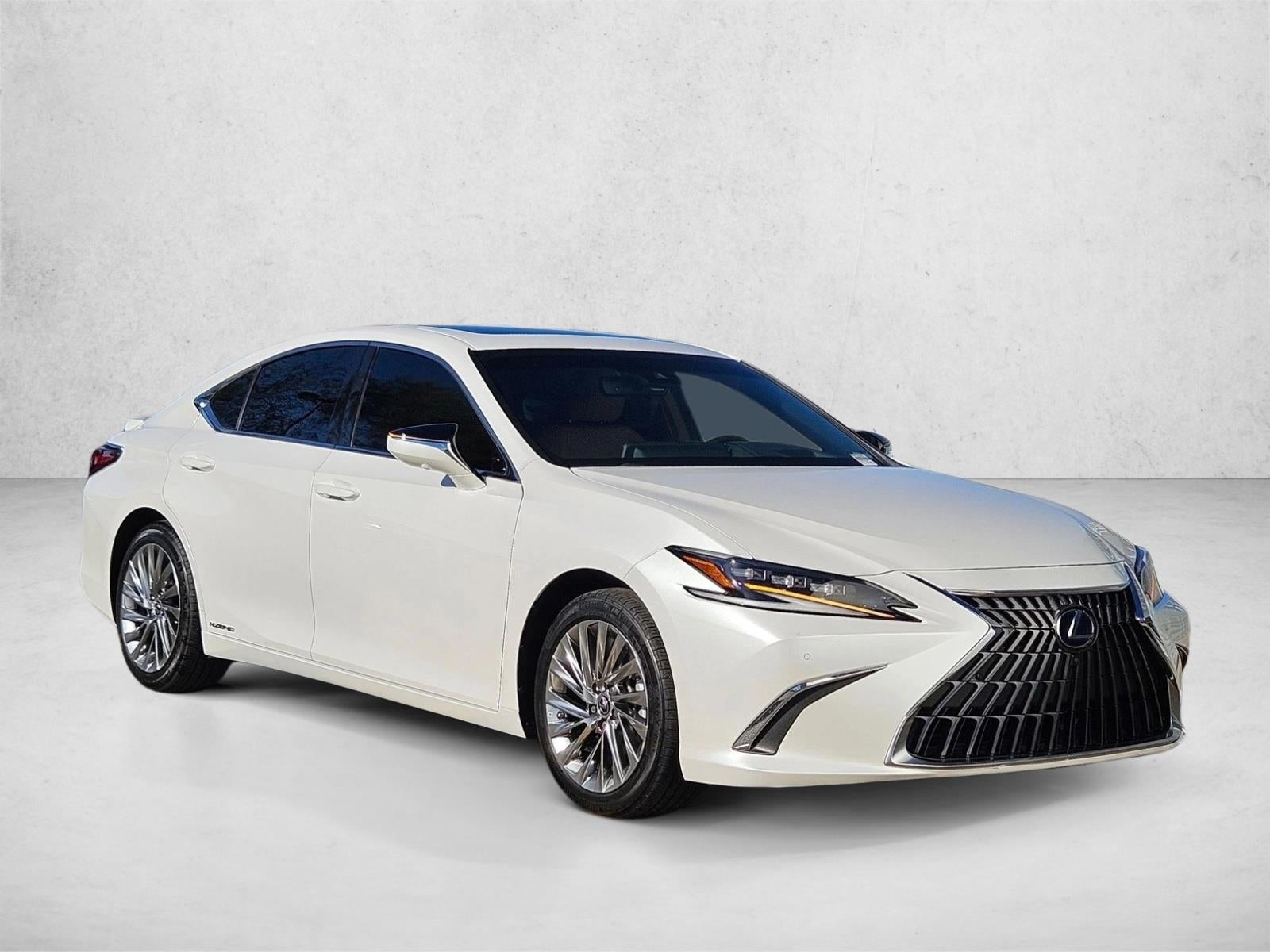 2022 Lexus ES 300h Luxury FWD