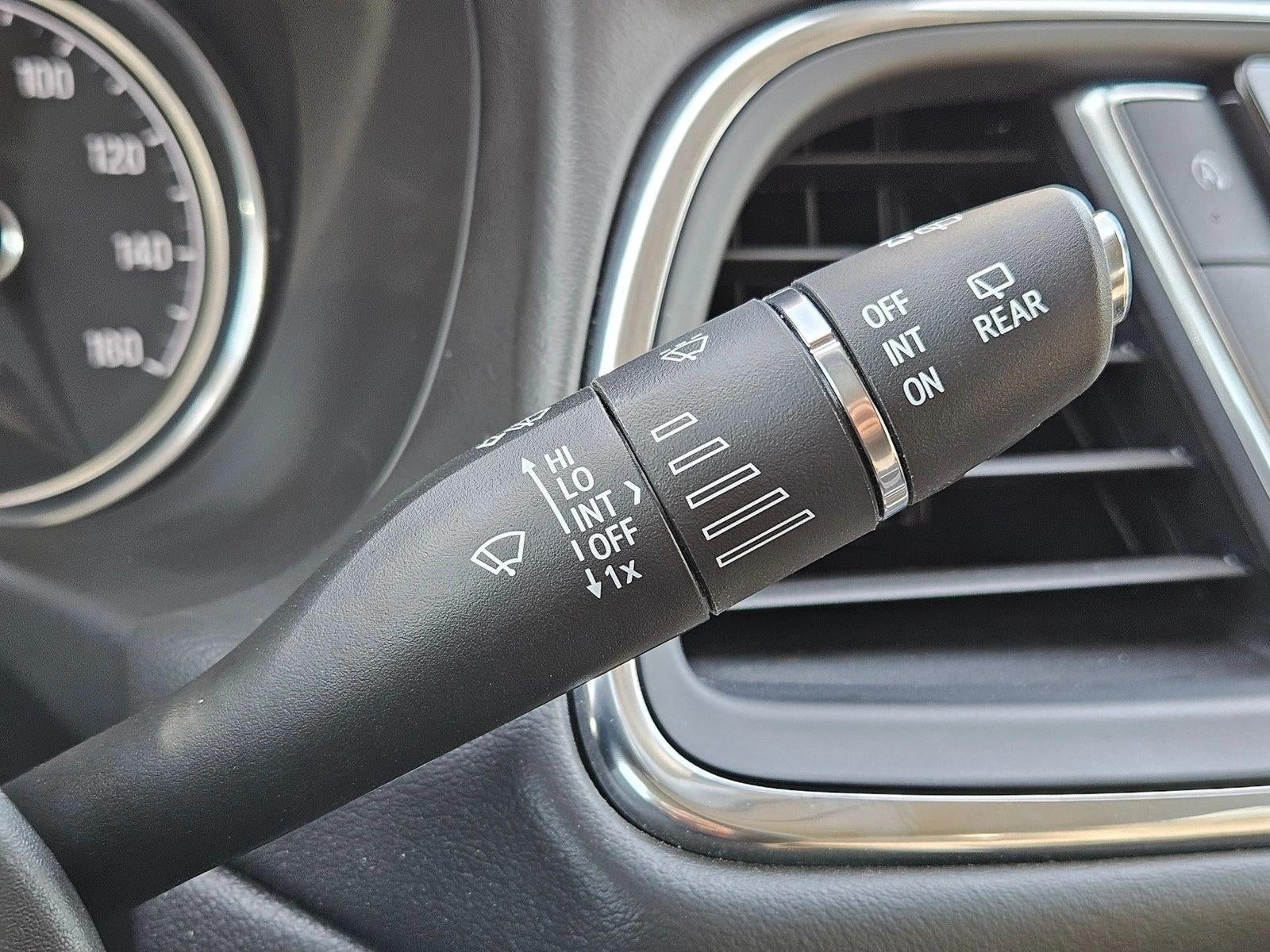 2024 Buick Enclave Essence FWD