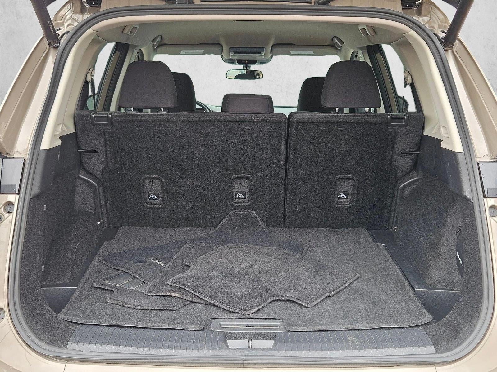 2025 Nissan Rogue AWD SV