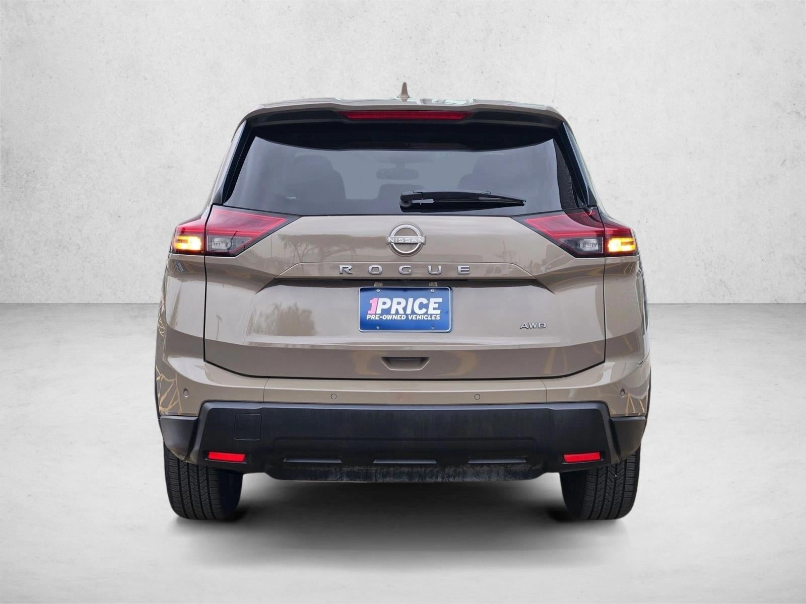 2025 Nissan Rogue AWD SV