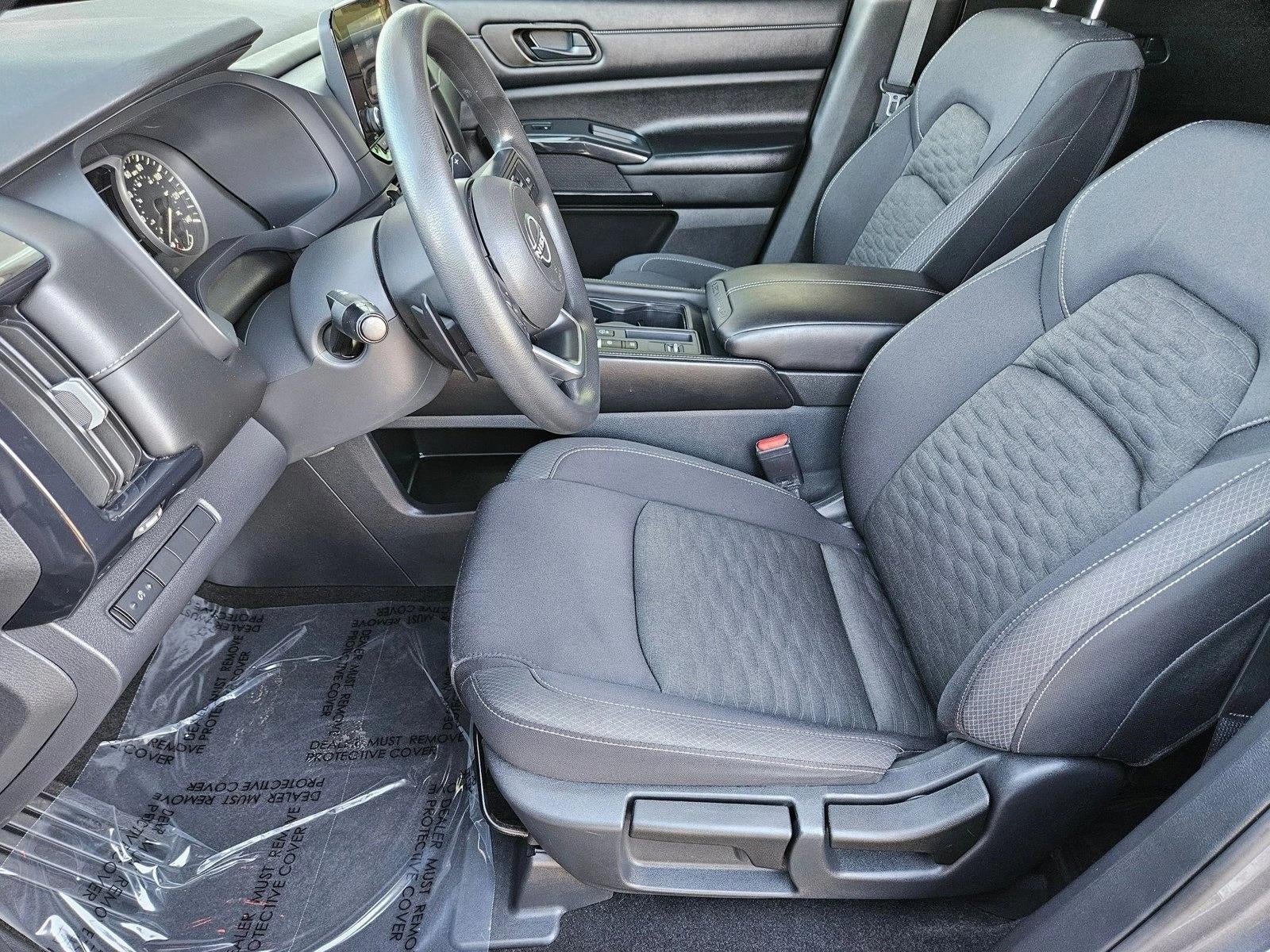 2023 Nissan Pathfinder S 2WD