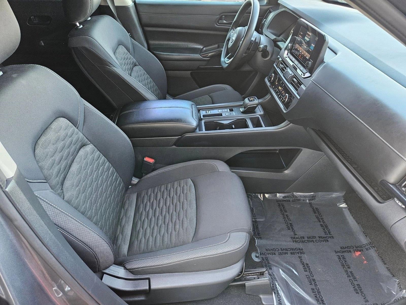 2023 Nissan Pathfinder S 2WD