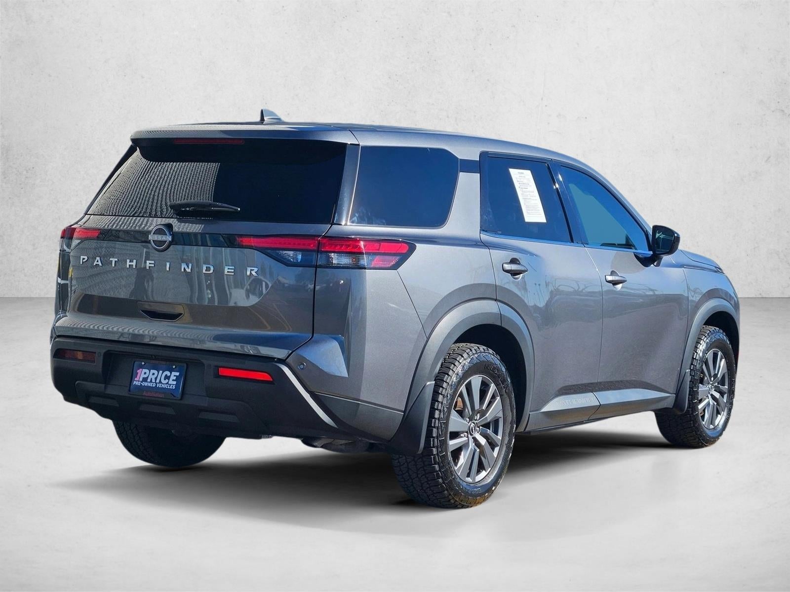 2023 Nissan Pathfinder S 2WD