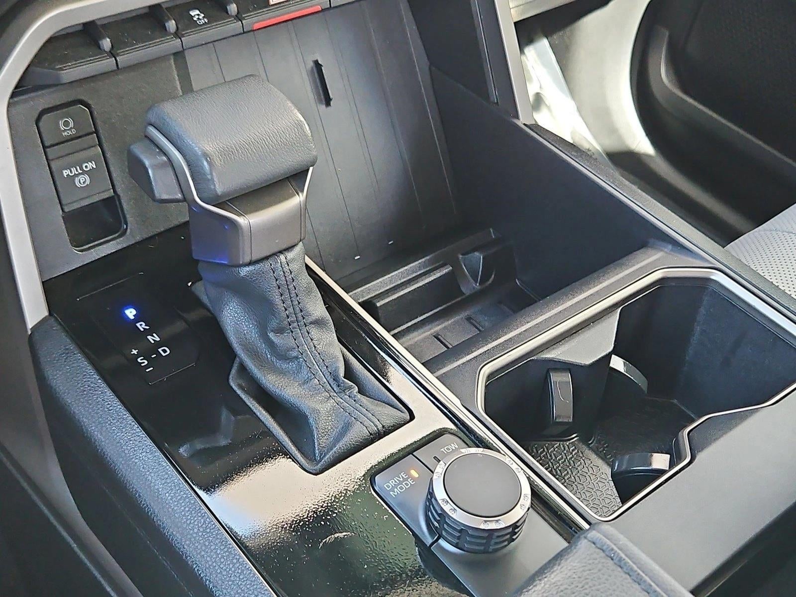 2023 Toyota Tundra 2WD 2WD SR5 CrewMax 5.5' Bed (Natl)