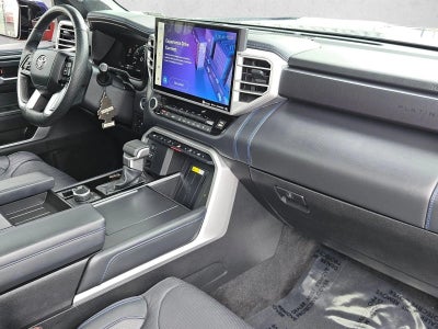 2022 Toyota Tundra 4WD 4WD Platinum CrewMax 5.5' Bed (Natl)