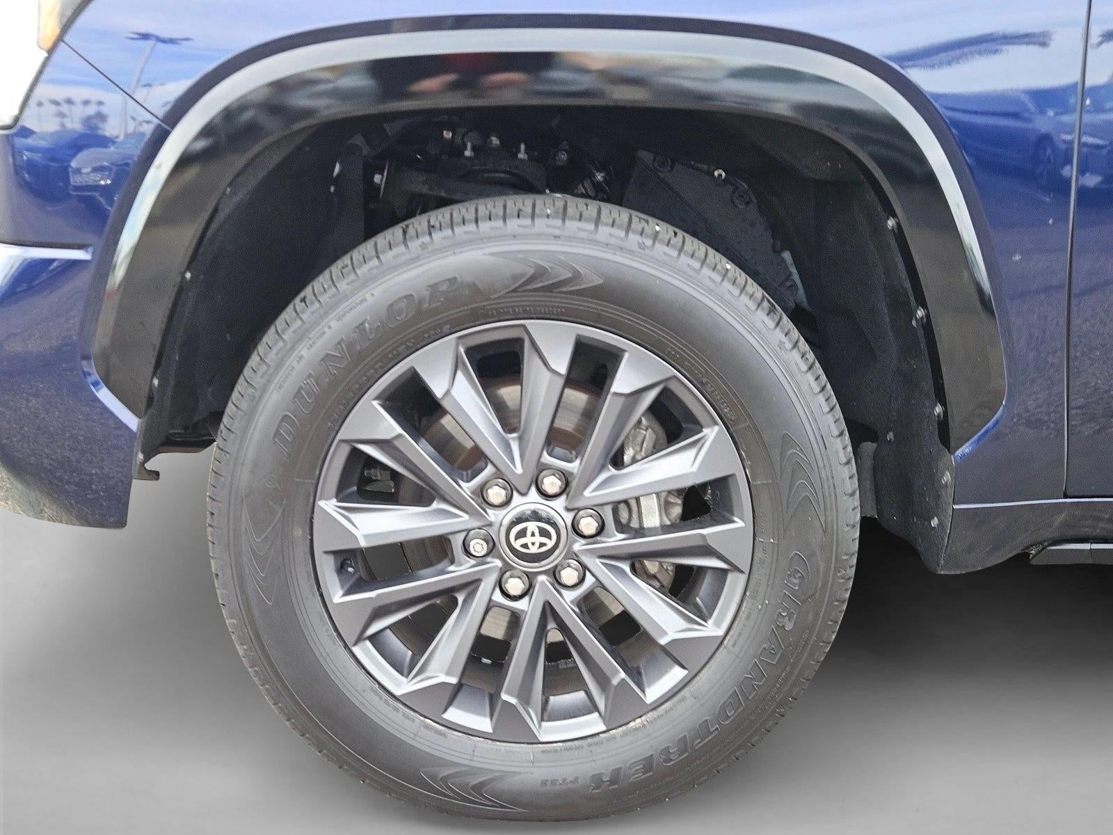 2022 Toyota Tundra 4WD 4WD Platinum CrewMax 5.5' Bed (Natl)