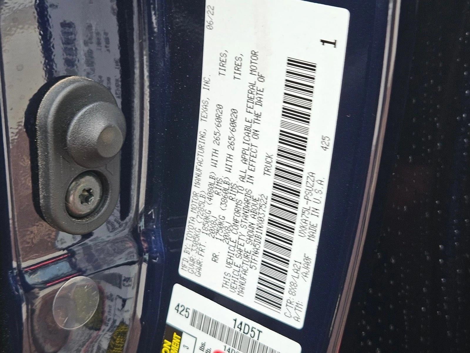 2022 Toyota Tundra 4WD 4WD Platinum CrewMax 5.5' Bed (Natl)