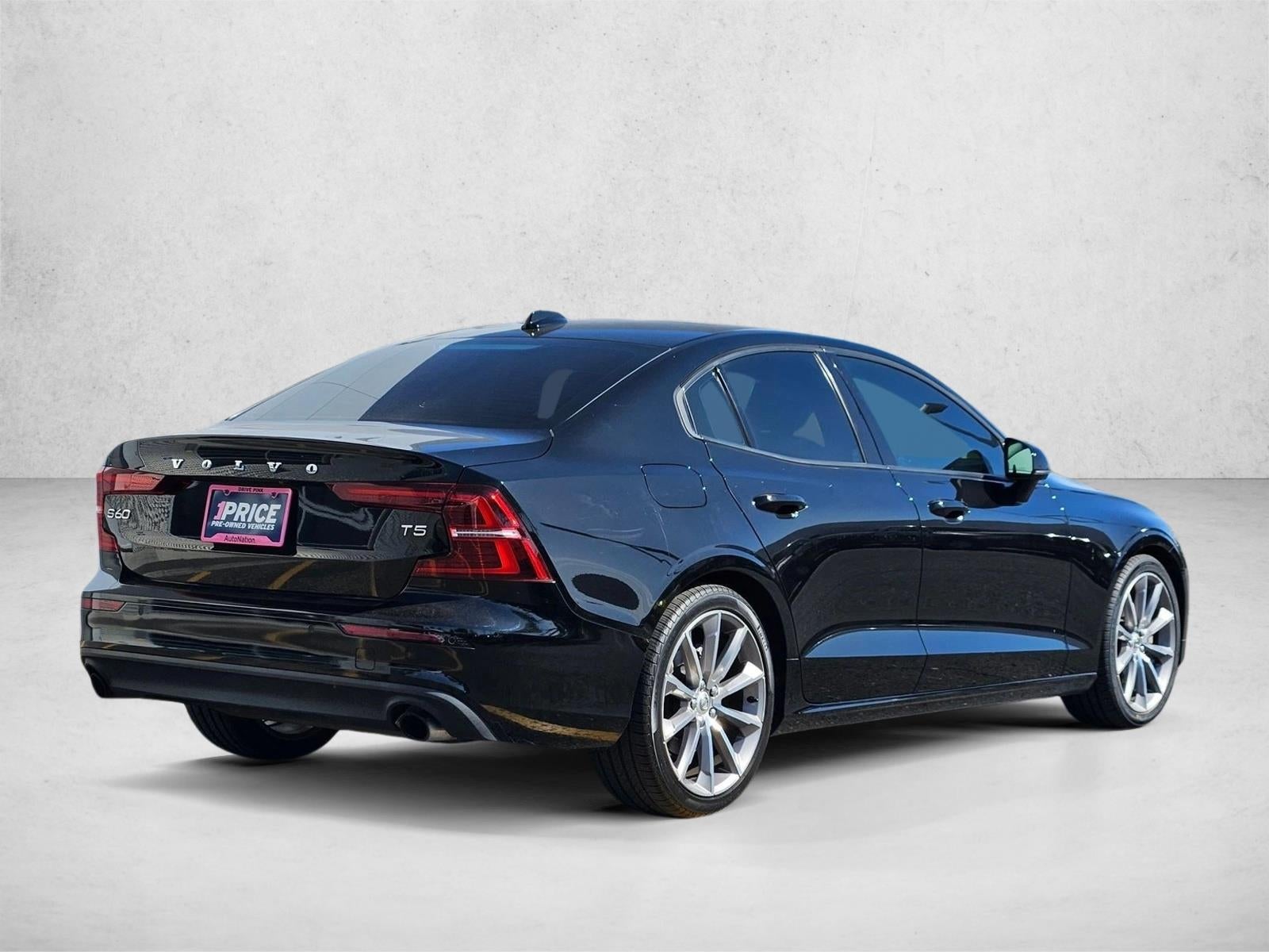 2019 Volvo S60 T5 FWD Momentum