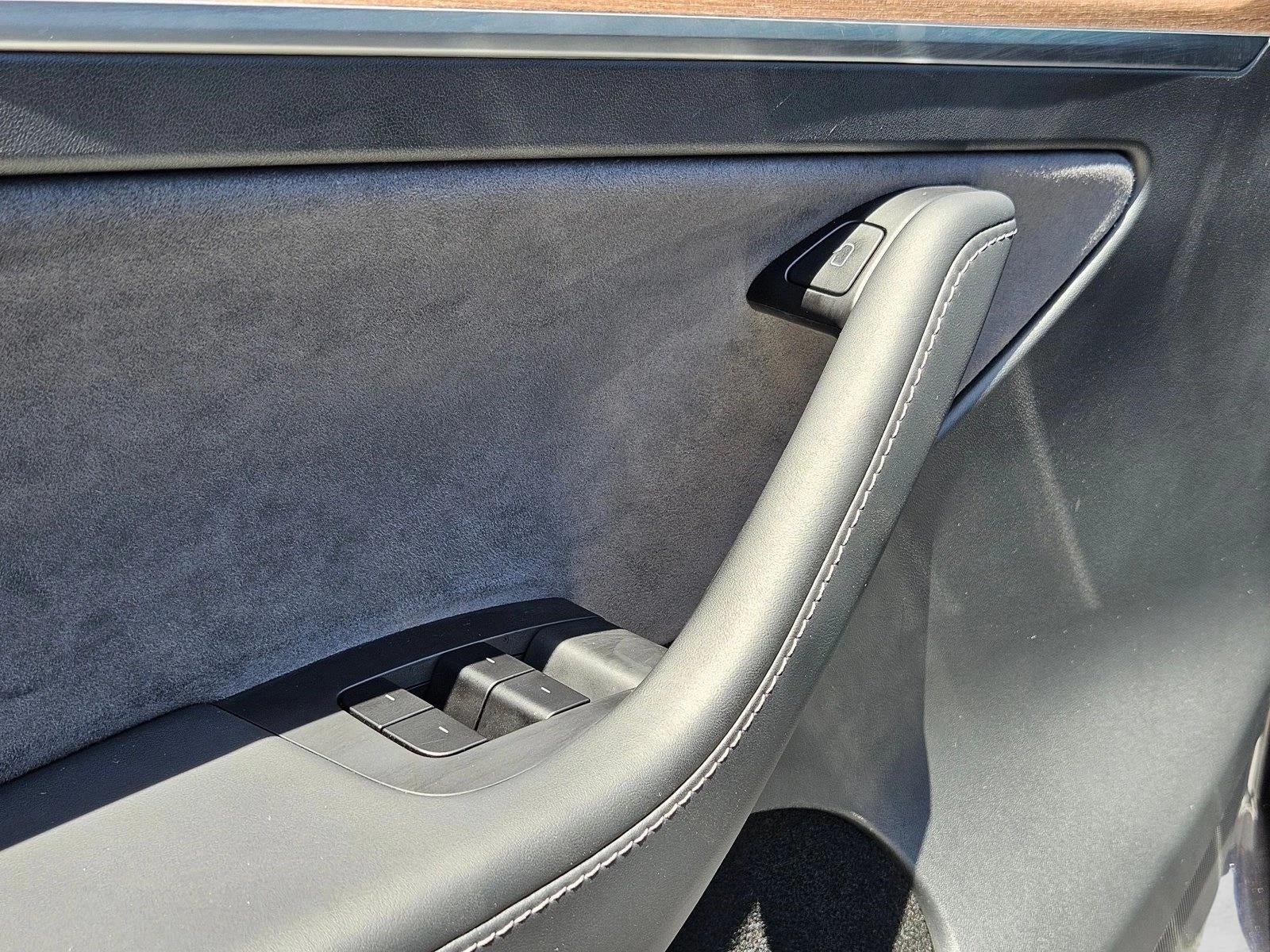 2025 Tesla Model Y Long Range RWD *Ltd Avail*