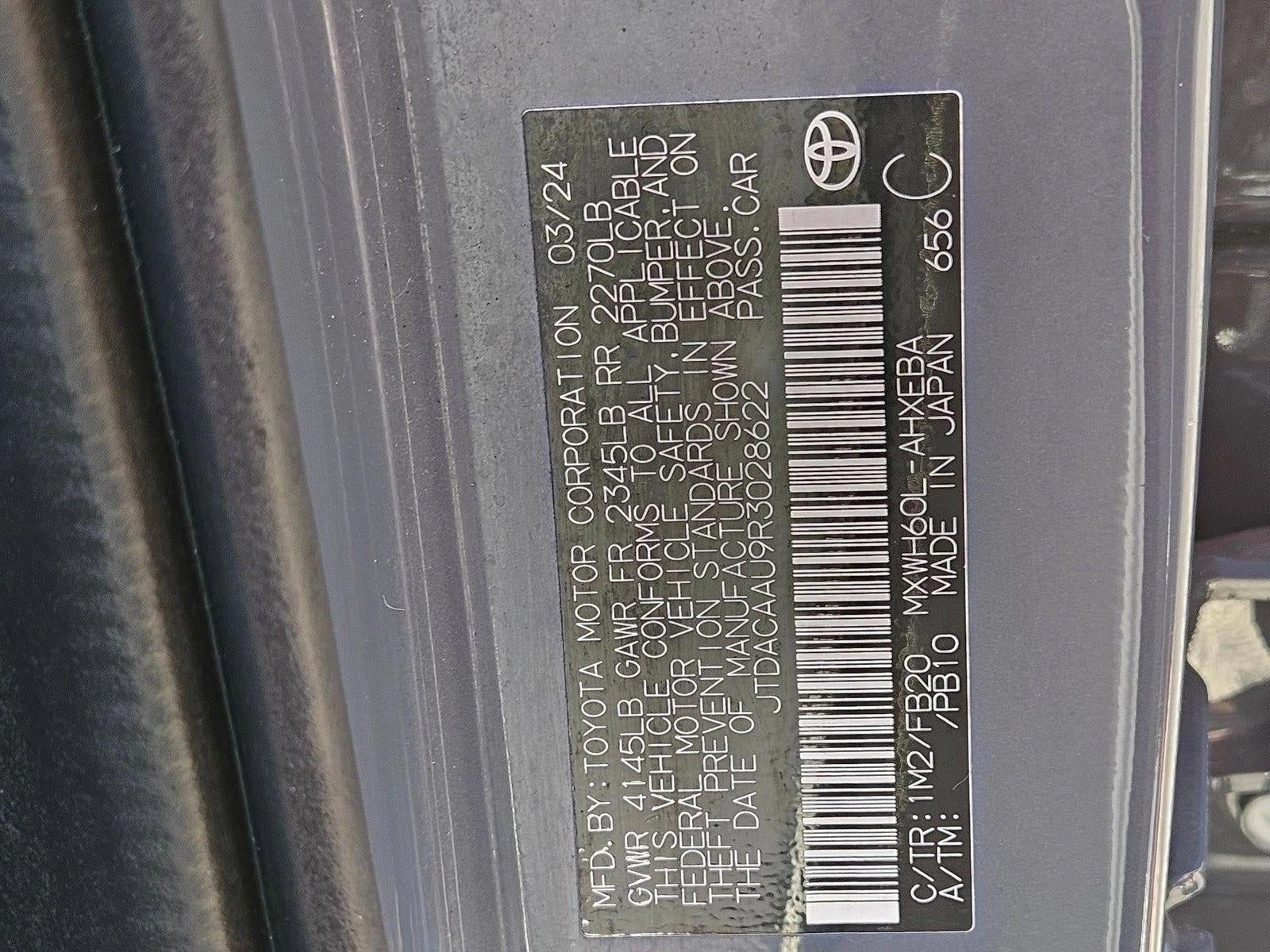 2024 Toyota Prius LE (Natl)