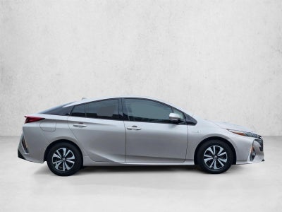2017 Toyota Prius Prime Advanced (Natl)