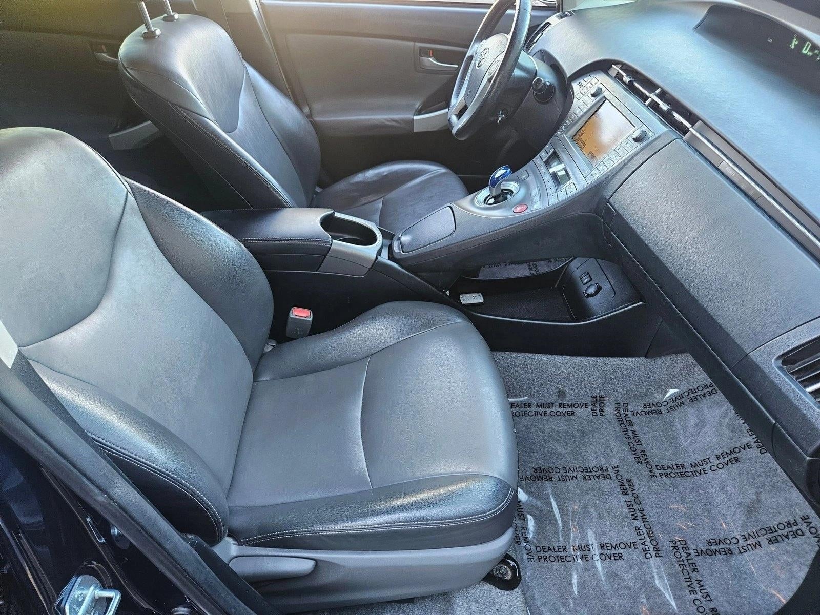 2014 Toyota Prius 5dr HB Four (Natl)