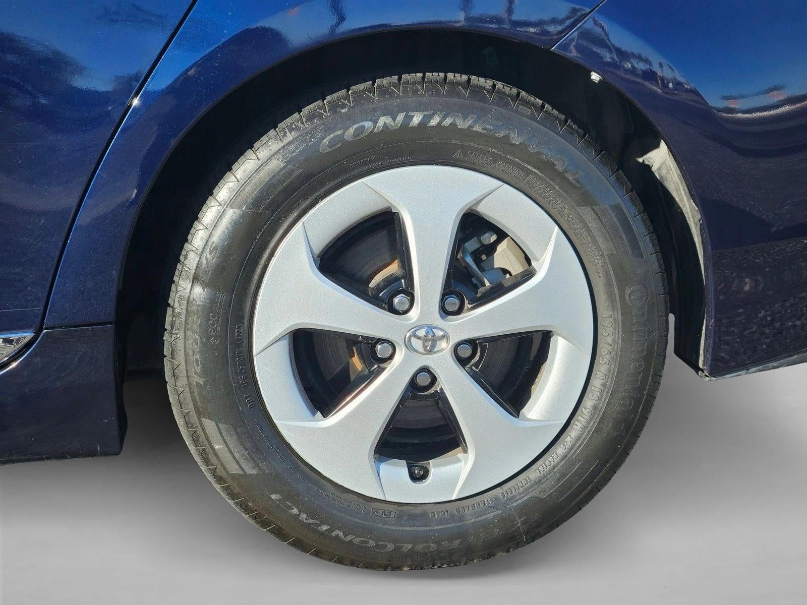 2014 Toyota Prius 5dr HB Four (Natl)