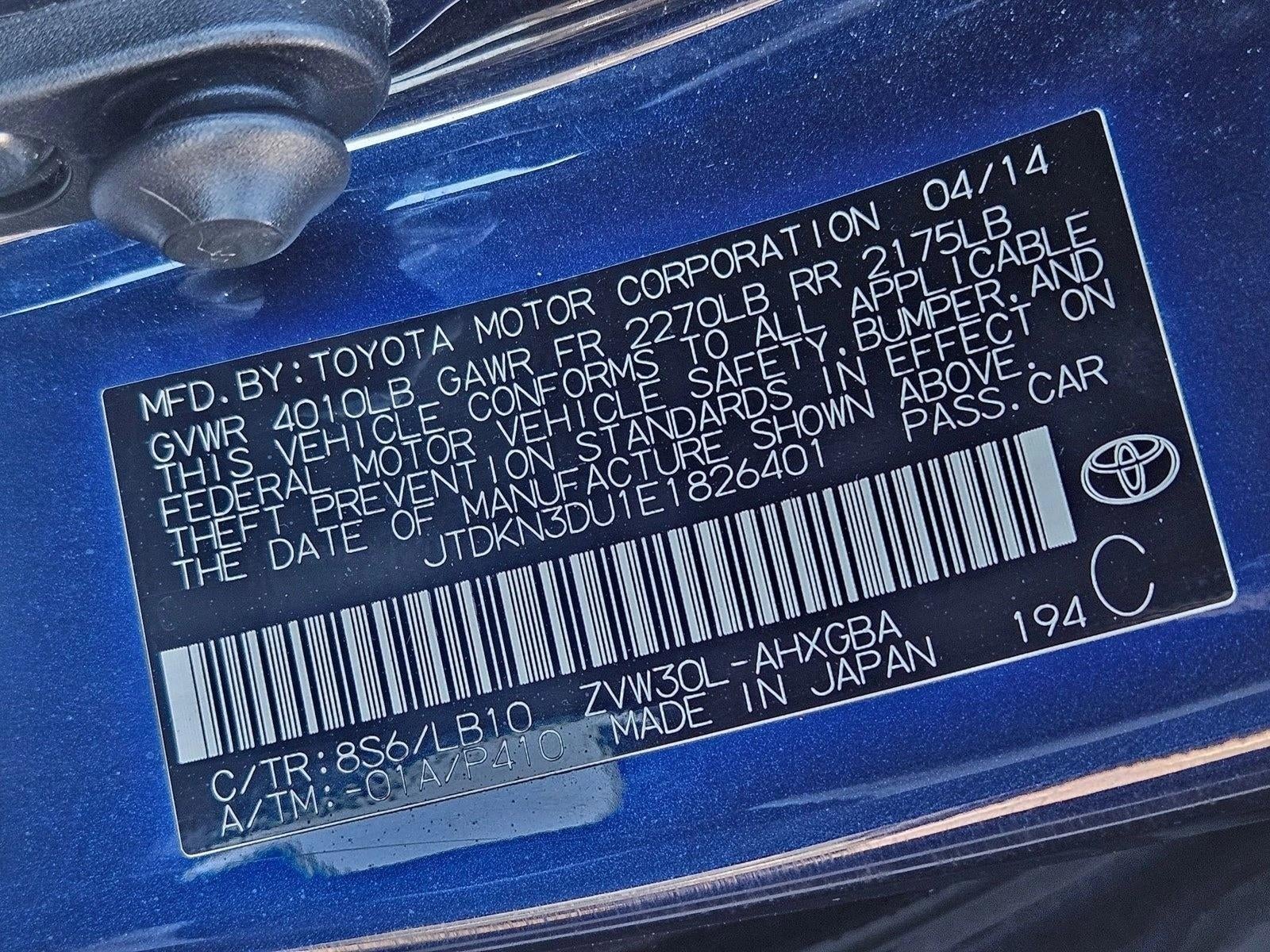 2014 Toyota Prius 5dr HB Four (Natl)