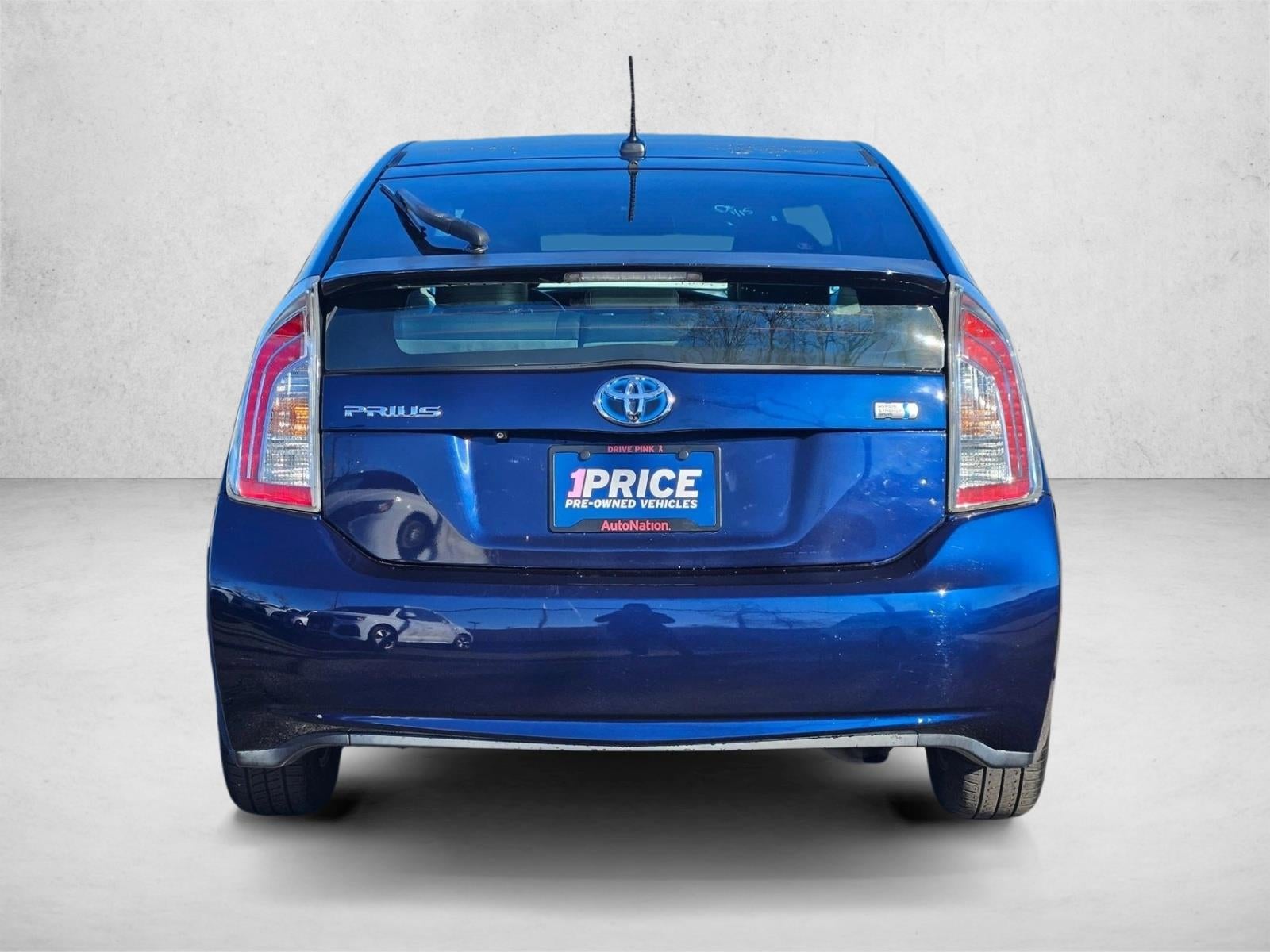 2014 Toyota Prius 5dr HB Four (Natl)
