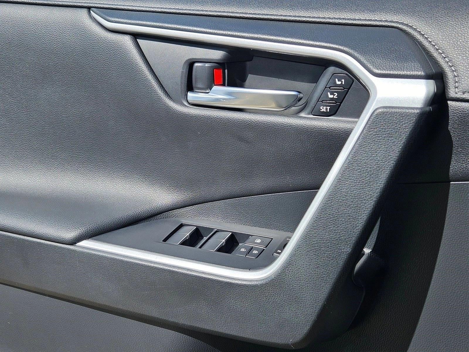 2019 Toyota RAV4 Limited AWD (GS)