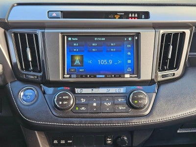 2017 Toyota RAV4 Hybrid XLE AWD (Natl)
