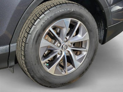 2017 Toyota RAV4 Hybrid XLE AWD (Natl)