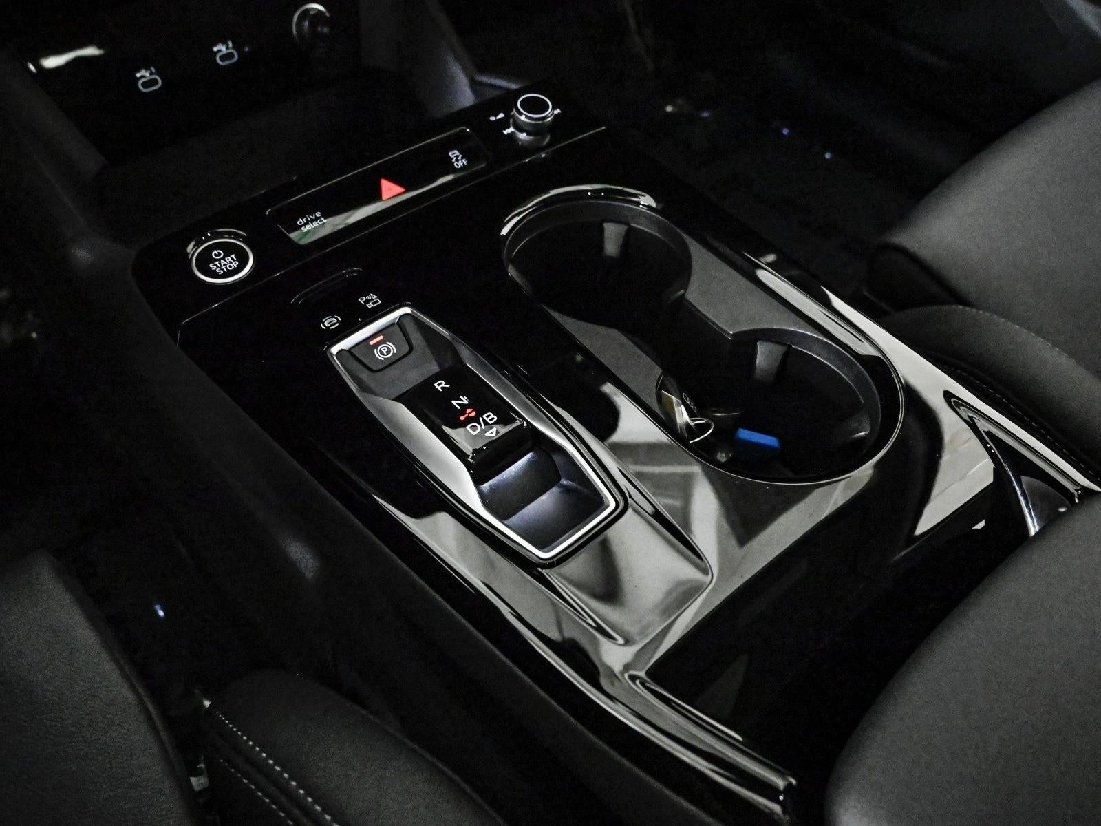 2025 Audi Q6 e-tron Premium Plus quattro