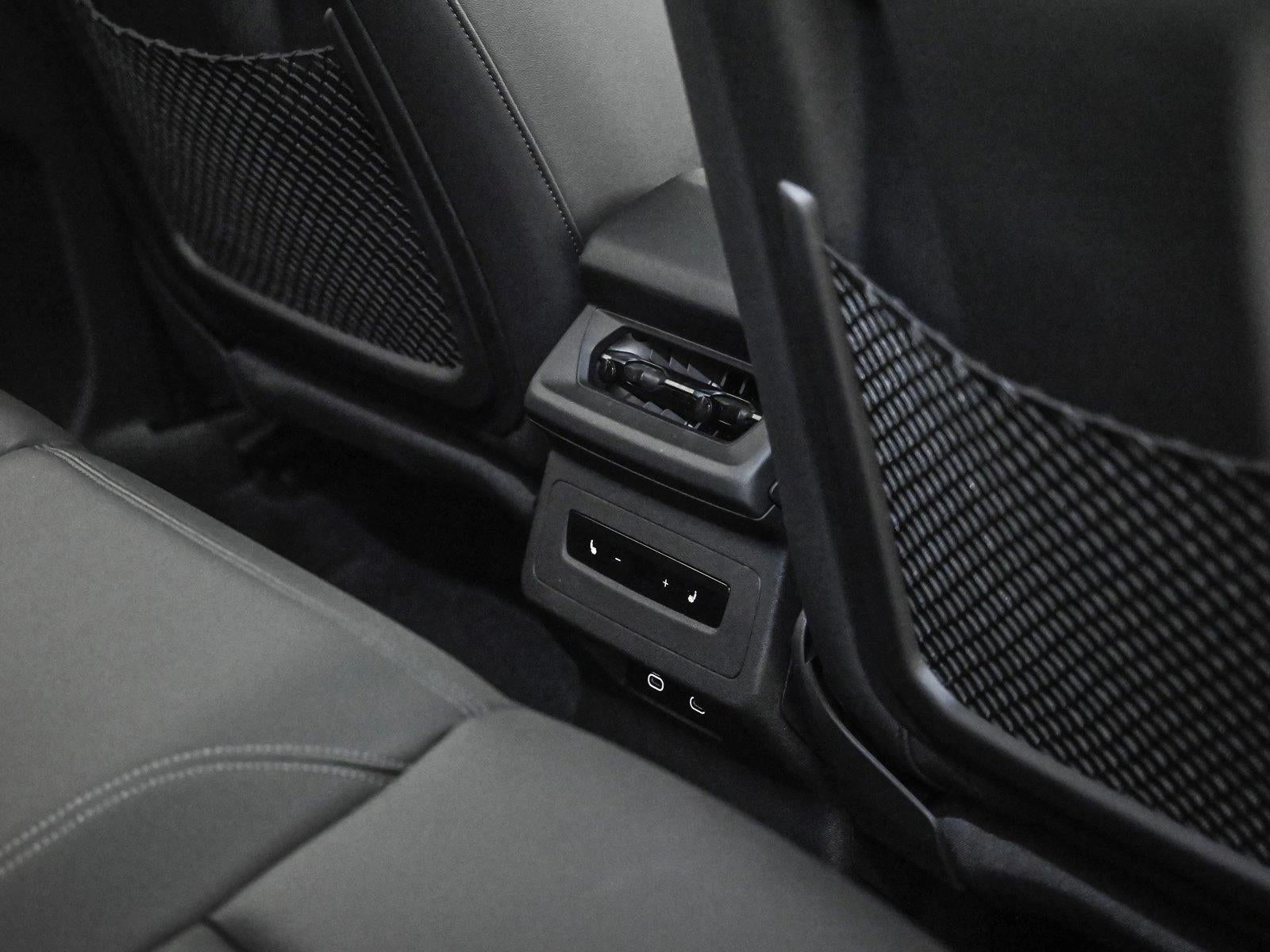 2025 Audi Q6 e-tron Premium Plus quattro