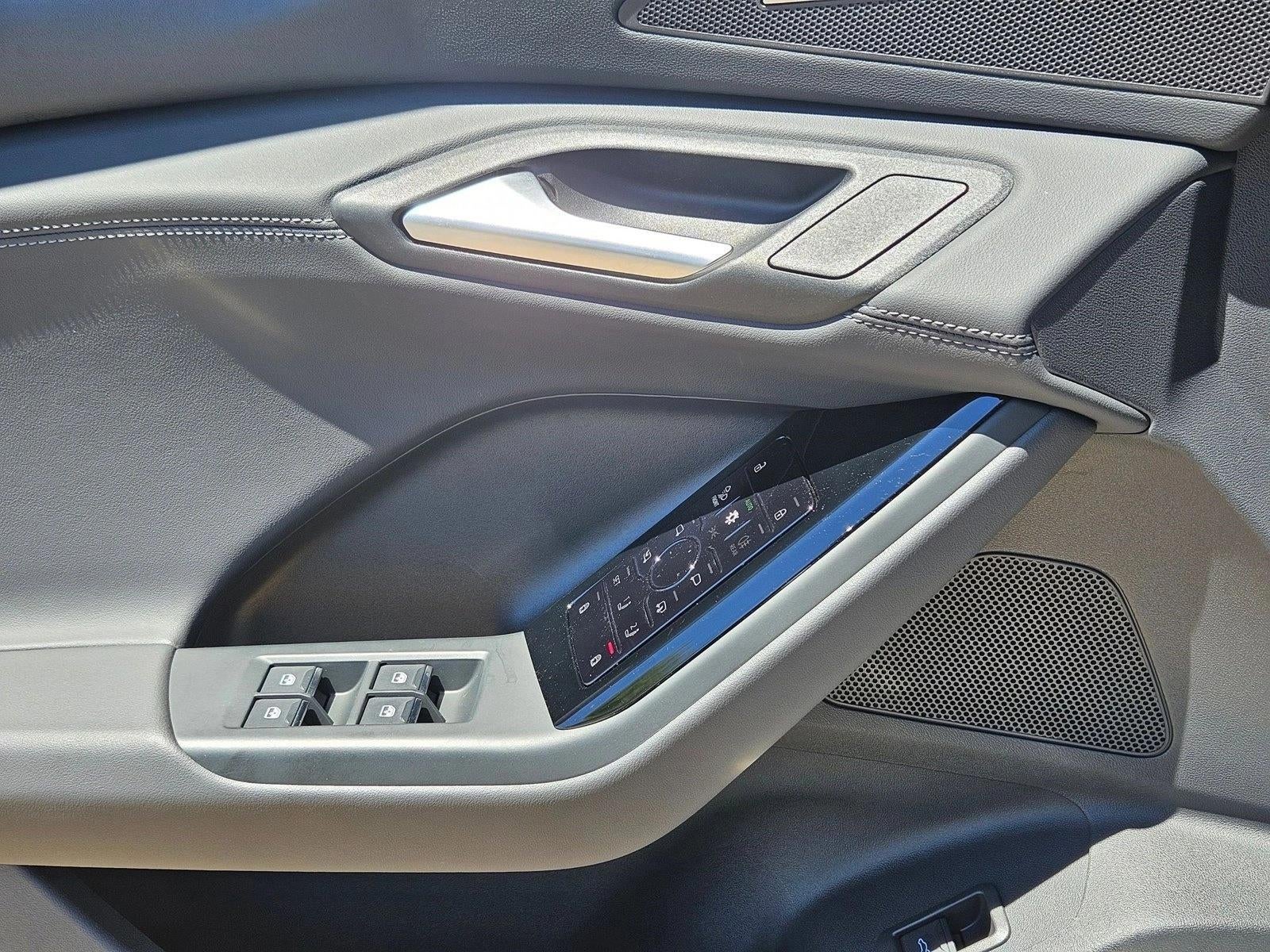 2025 Audi SQ6 e-tron Premium Plus quattro