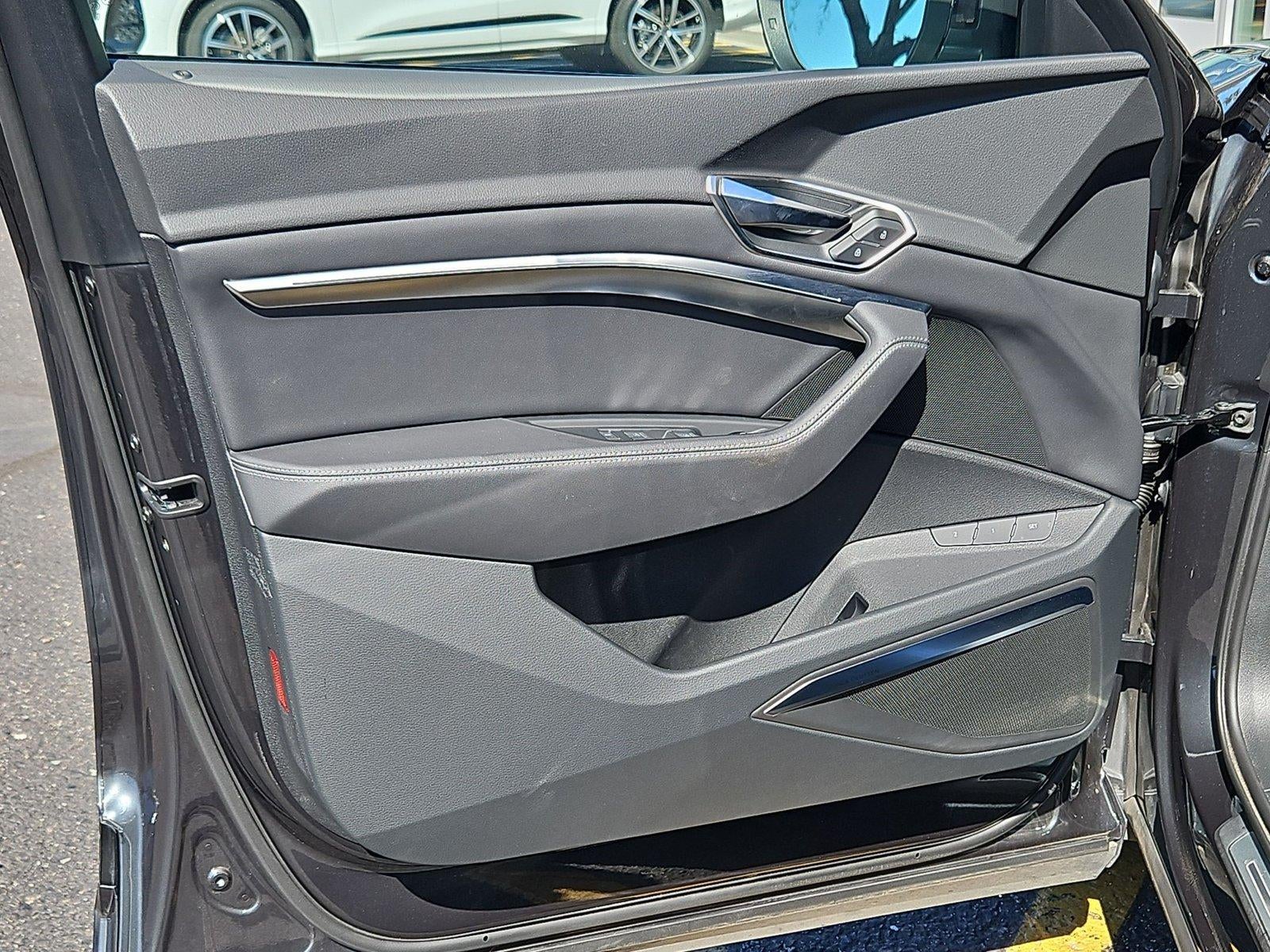 2024 Audi Q8 e-tron Premium Plus quattro